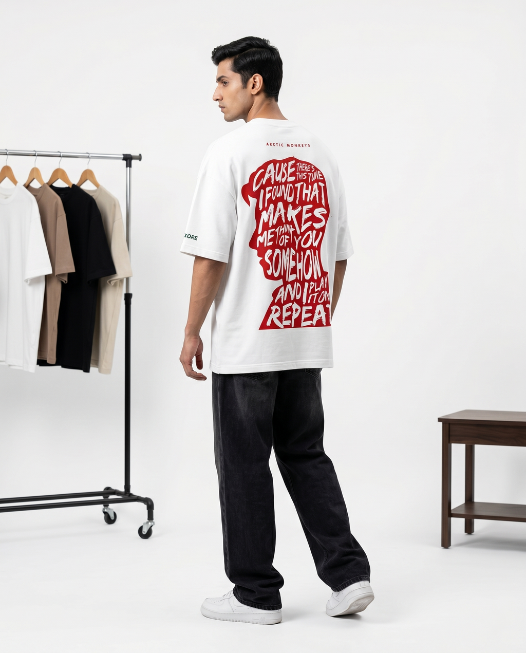LUXORÉ ARCTIC MONKEY GRAPHIC PRINTED TEE