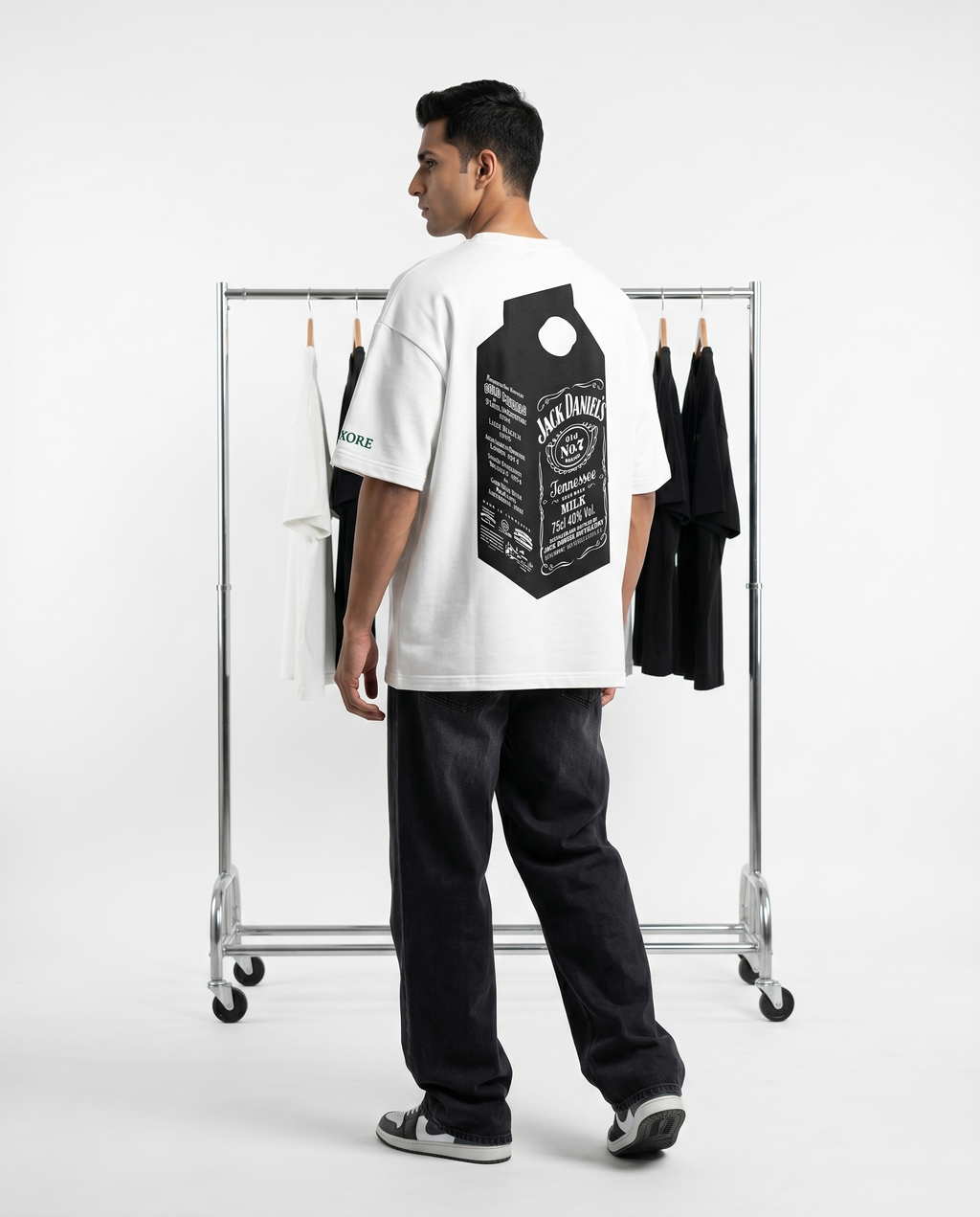 LUXORÉ JD MILK CART  GRAPHIC PRINTED TEE