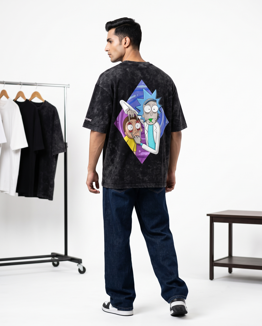 RICK & MORTY GRAPHIC PRINTED TEE