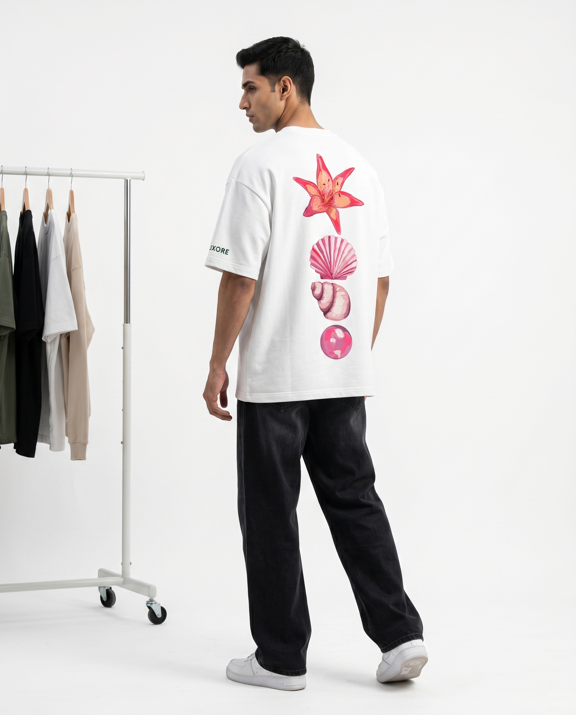 LUXORÉ STAR FISH GRAPHIC PRINTED TEE