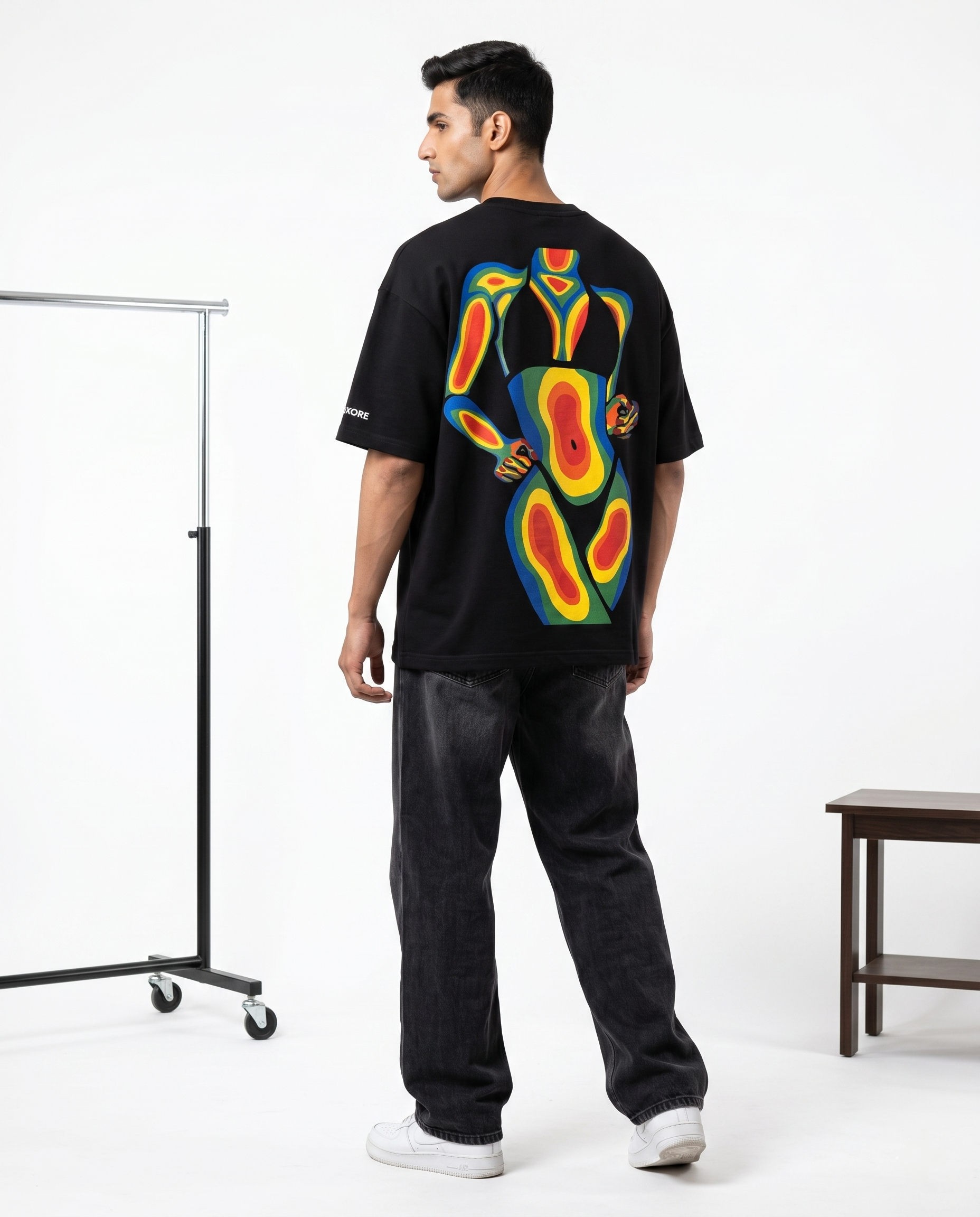 LUXORÉ BEKINY BODY GRAPHIC PRINTED TEE