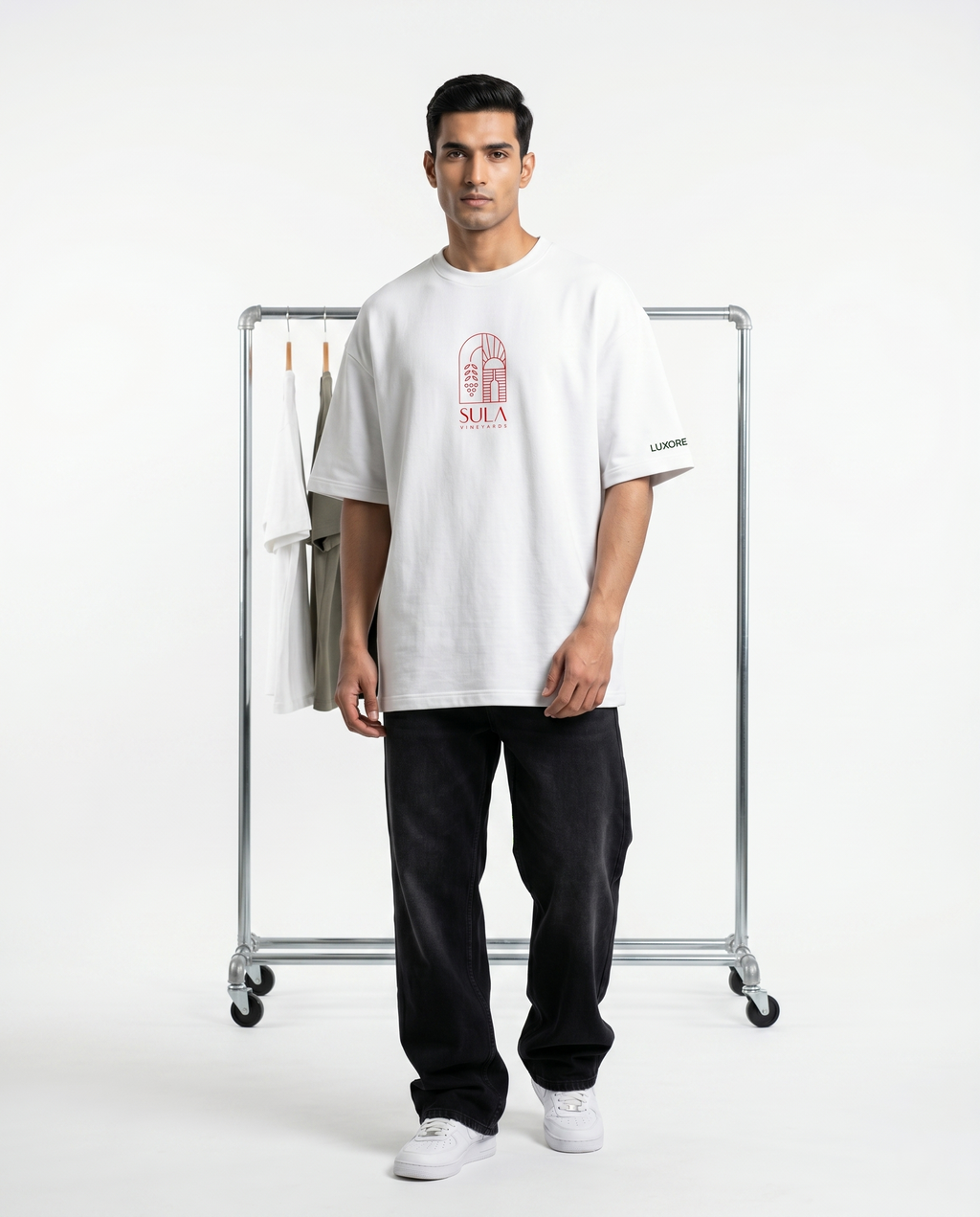 LUXORÉ IN CASE OF EMERGENCY GRAPHIC PRINTED TEE
