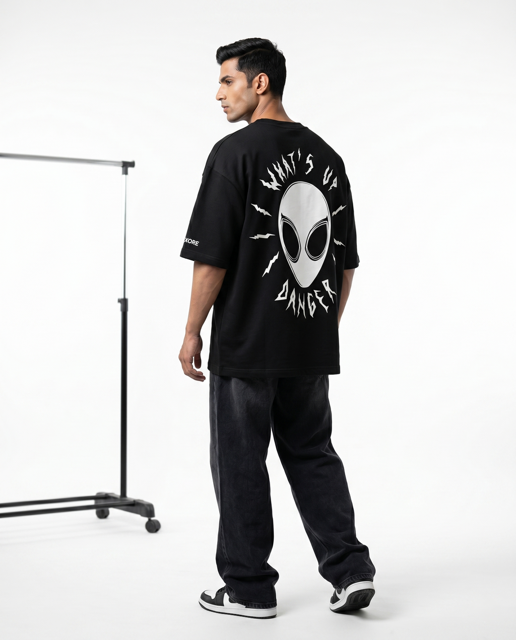 LUXORÉ WHAT'S UP DANGER GRAPHIC PRINTED TEE