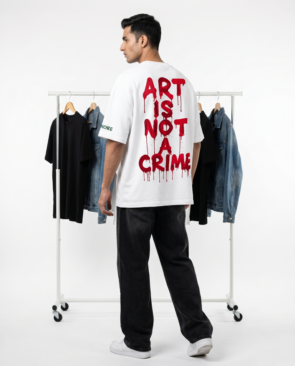 LUXORÉ ART IS NOT A CRIME  GRAPHIC PRINTED TEE