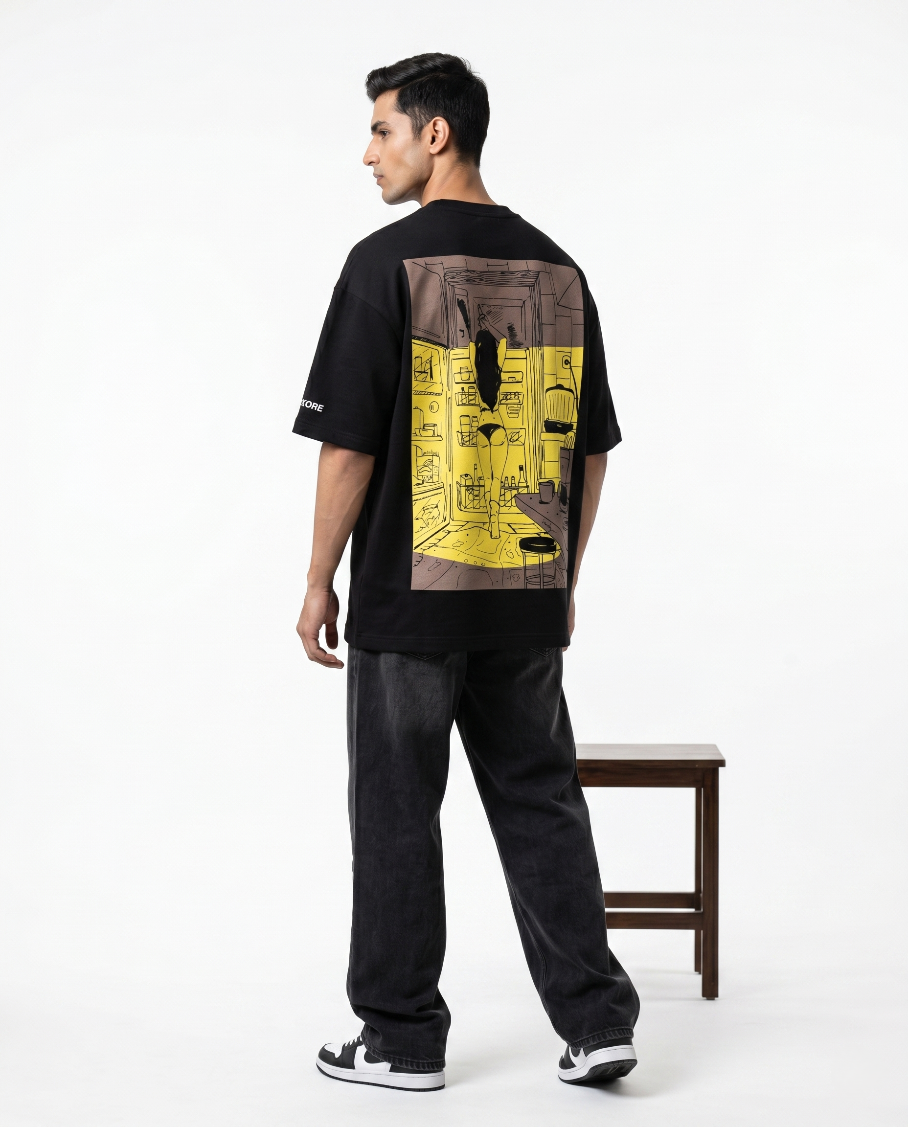 LUXORÉ MID NIGHT SNACK GRAPHIC PRINTED TEE