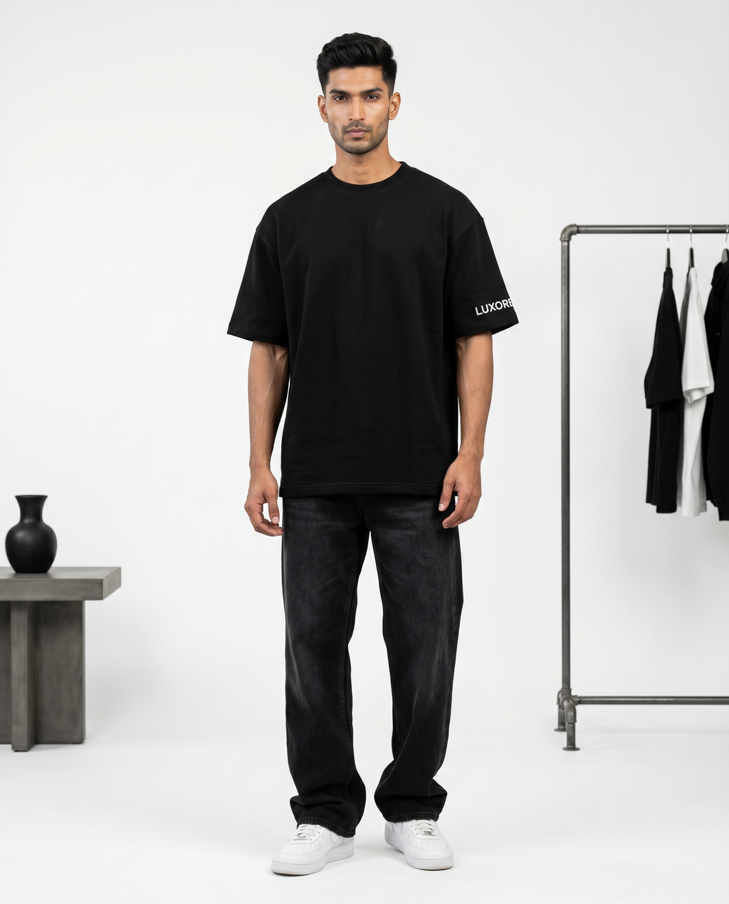 LUXORÉ SOCIAL NEWS GRAPHIC PRINTED TEE