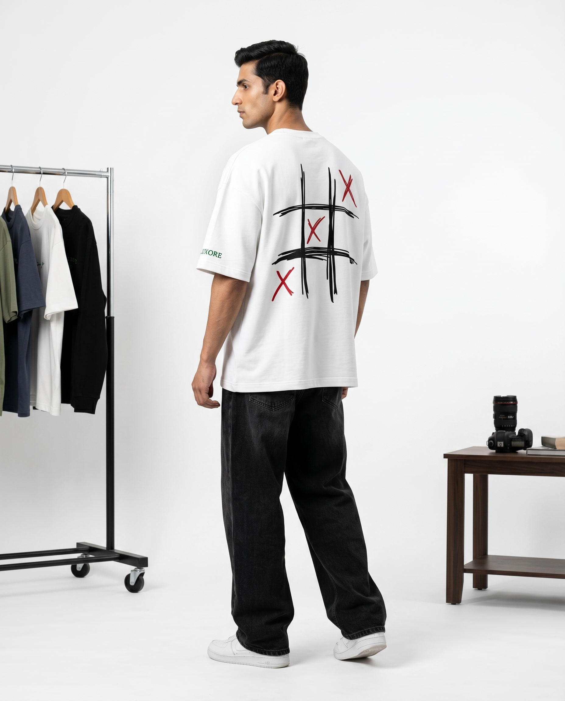 LUXORÉ X/X/X GRAPHIC PRINTED TEE
