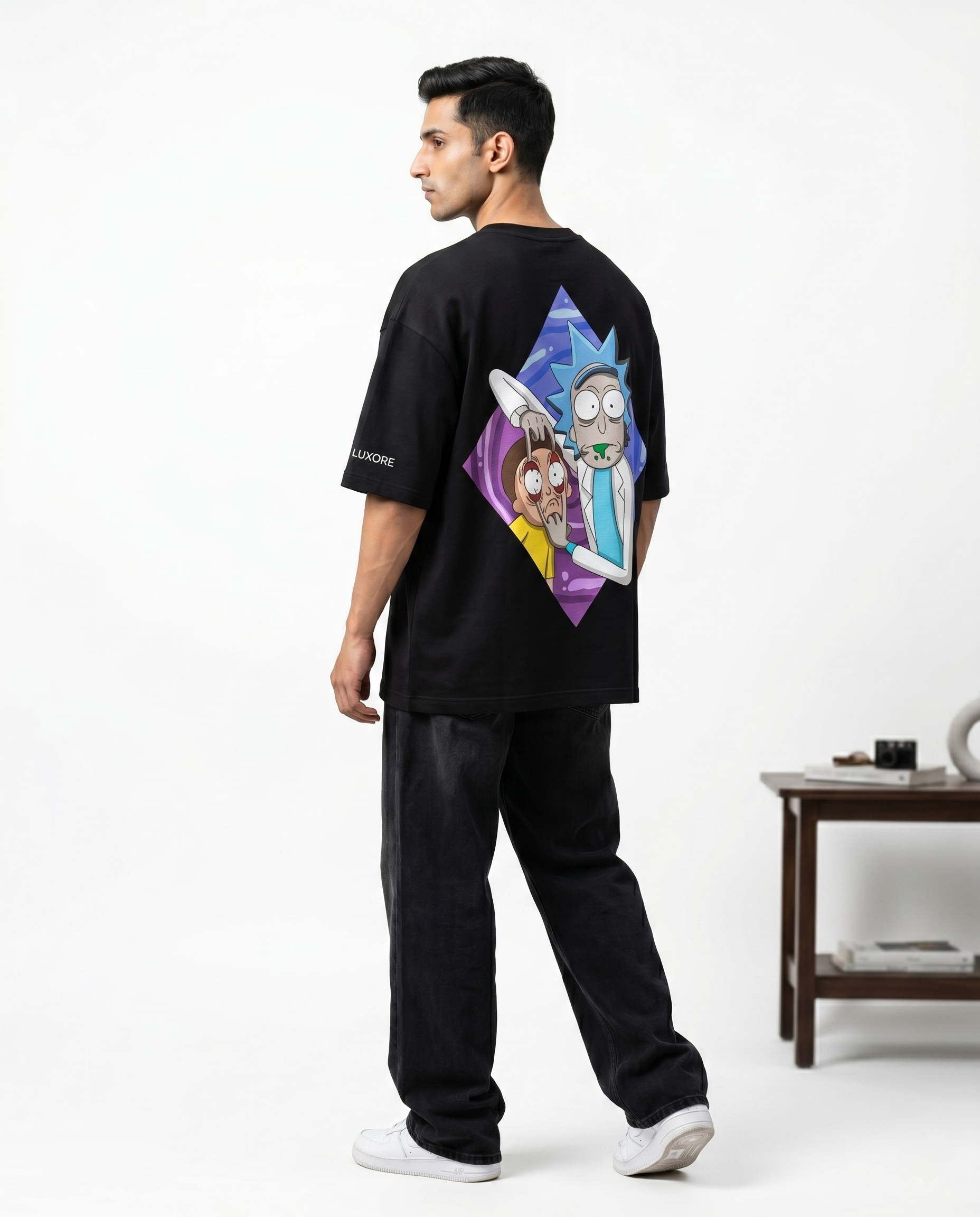 LUXORÉ  RICK & MORTY GRAPHIC PRINTED TEE
