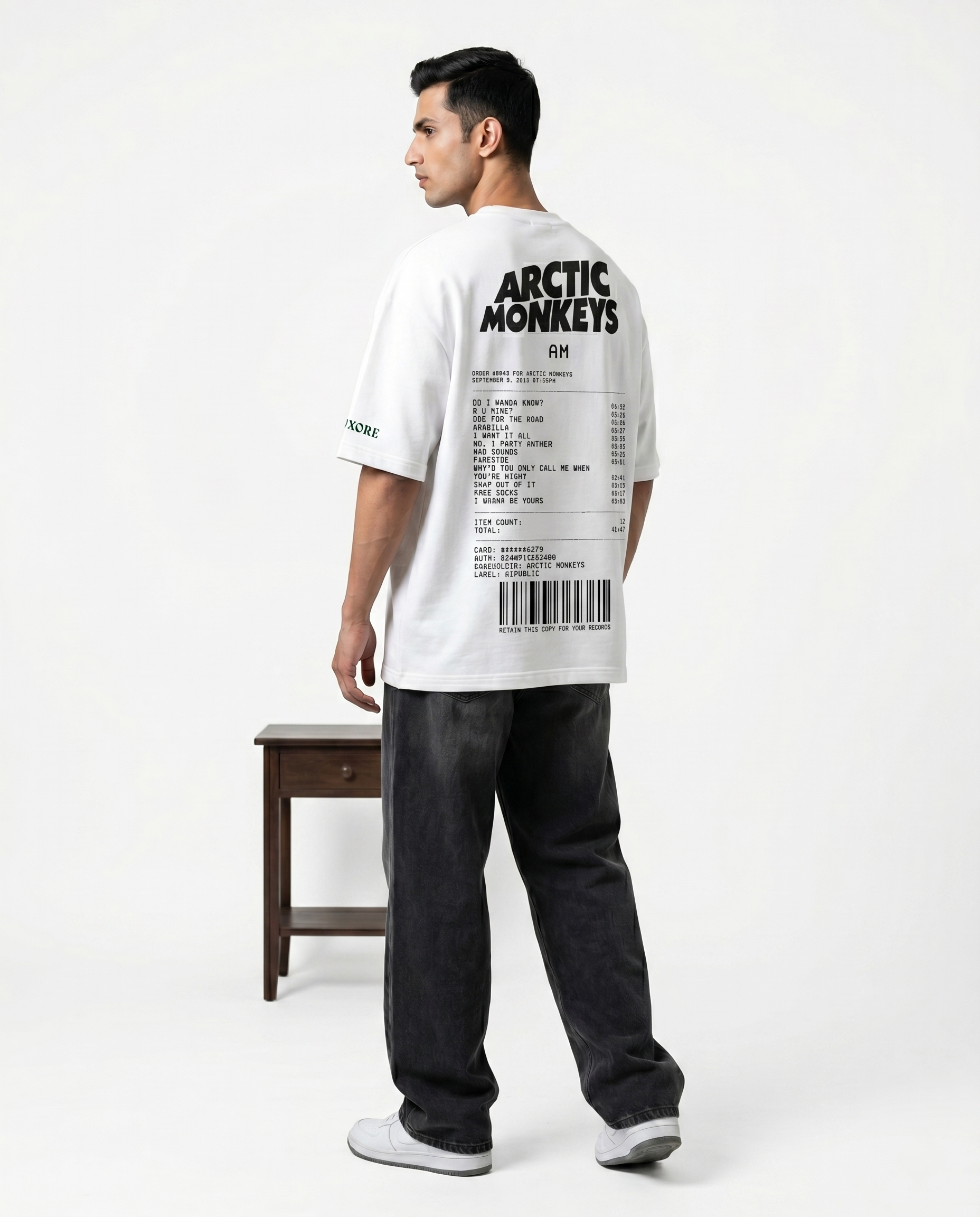LUXORÉ ARCTIC MONKEY LYRIC BILL GRAPHIC PRINTED TEE