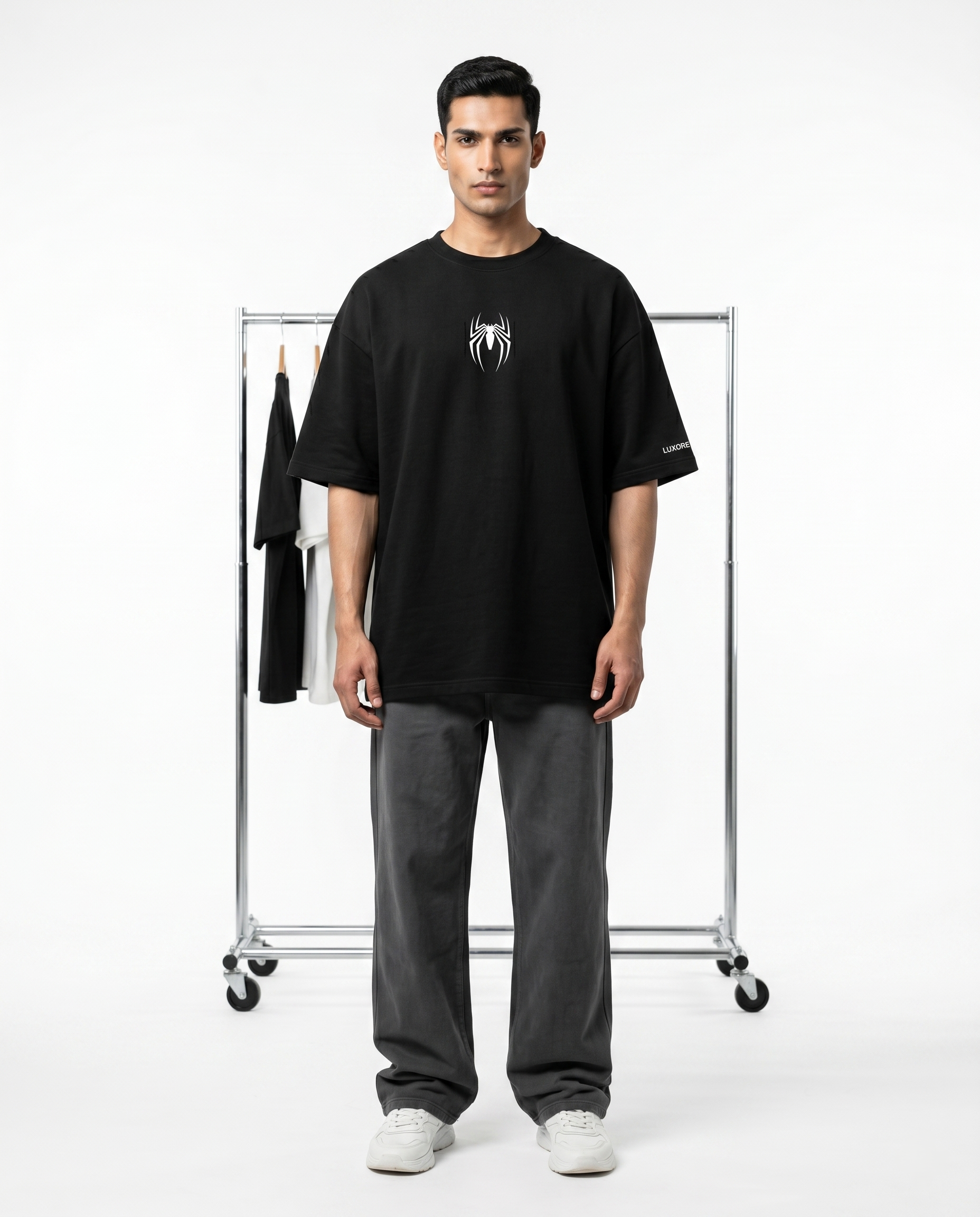 LUXORÉ WHITE SPIDER GRAPHIC PRINTED TEE