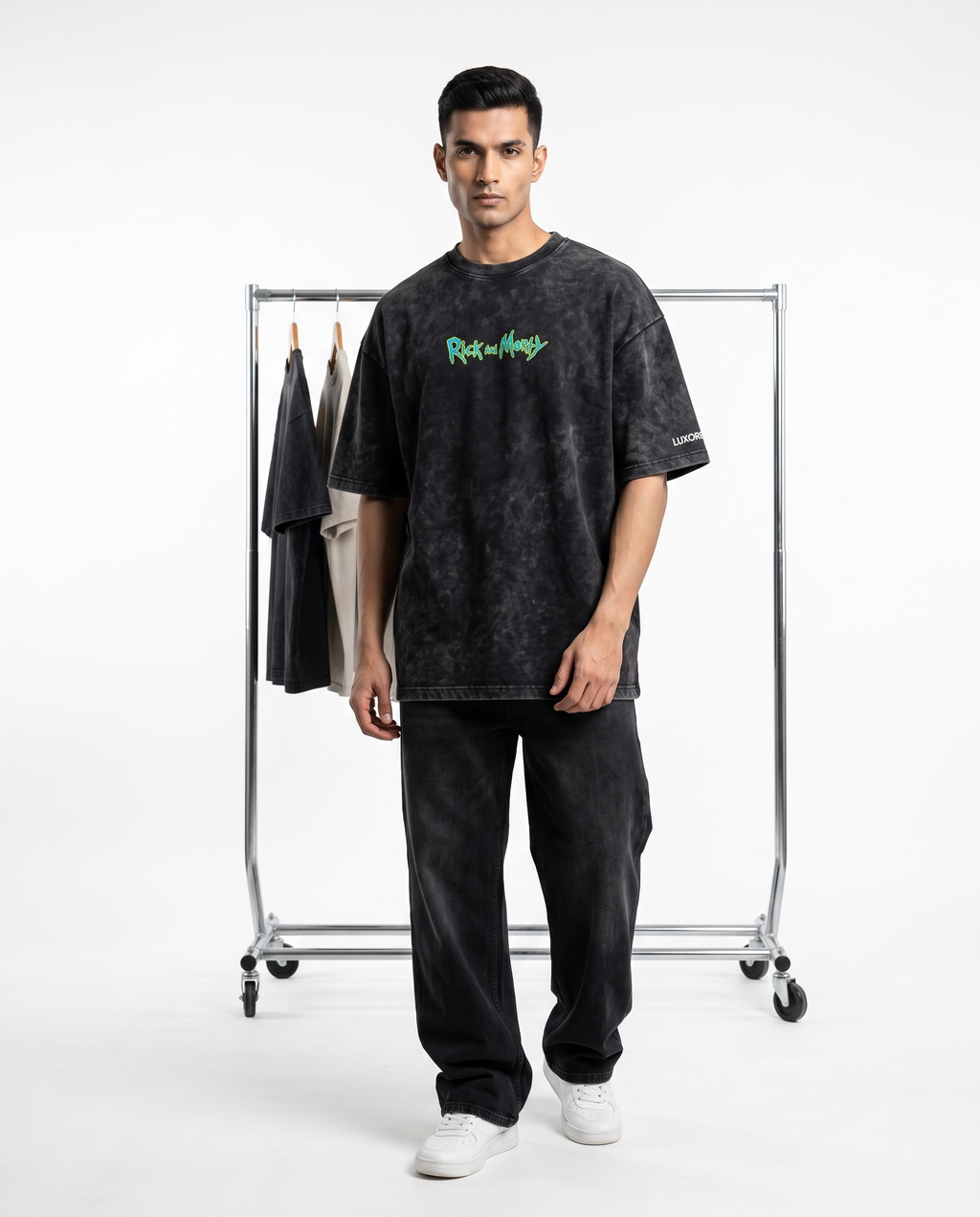 RICK & MORTY GRAPHIC PRINTED TEE