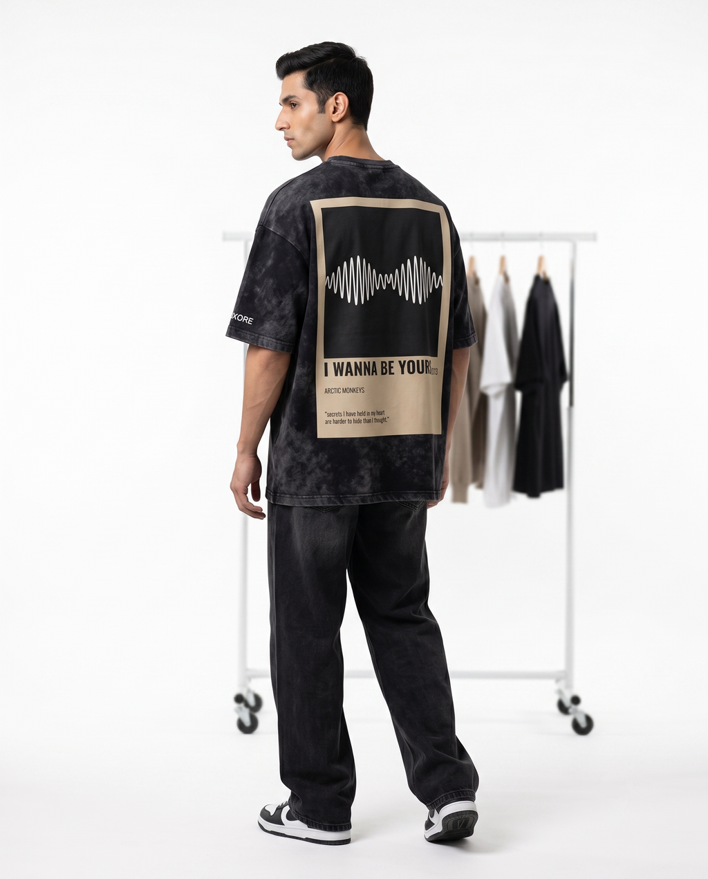 ARCTIC MONKEY'S - I WANNA BE YOURS - GRAPHIC PRINTED TEE