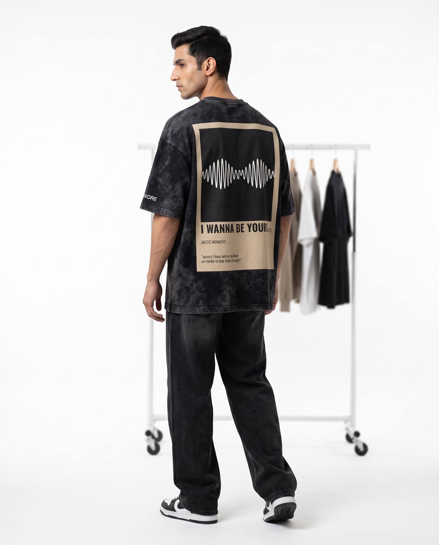 ARCTIC MONKEY'S - I WANNA BE YOURS - GRAPHIC PRINTED TEE