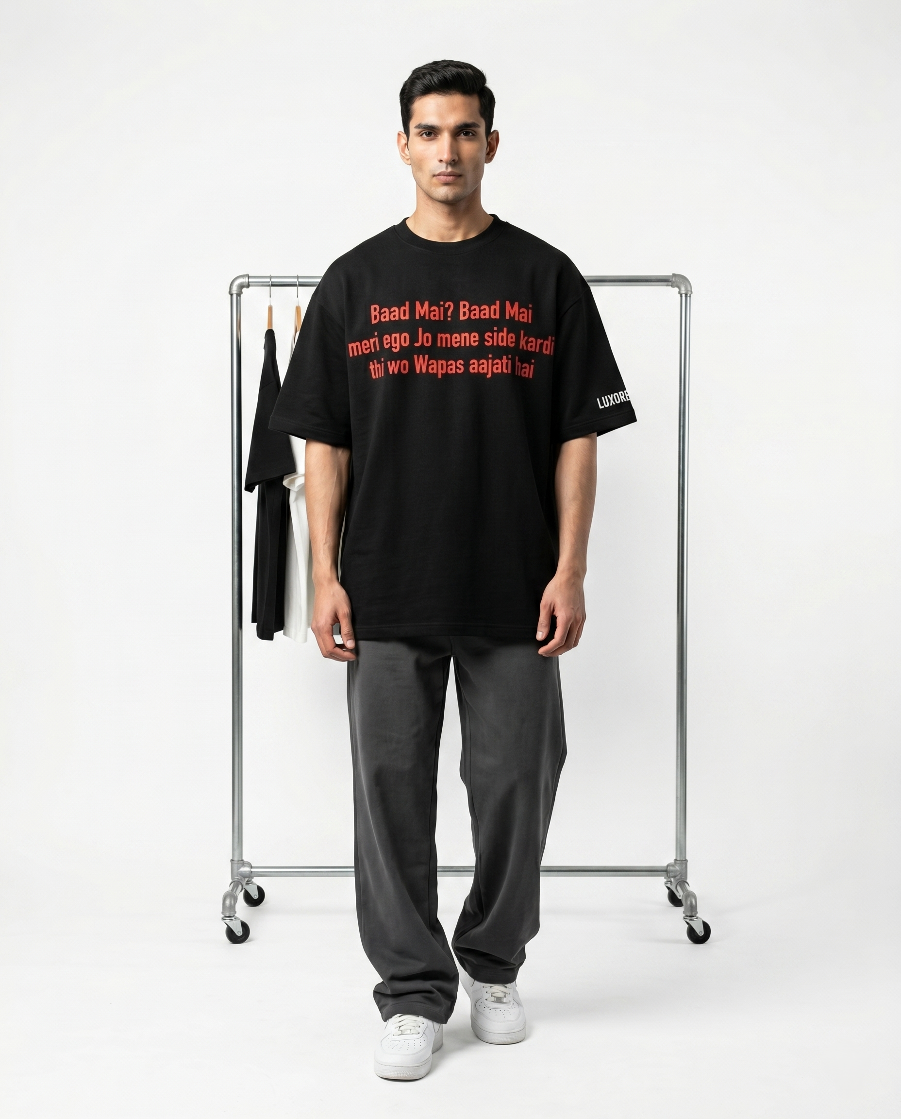LUXORÉ BAAD MAI? GRAPHIC PRINTED TEE