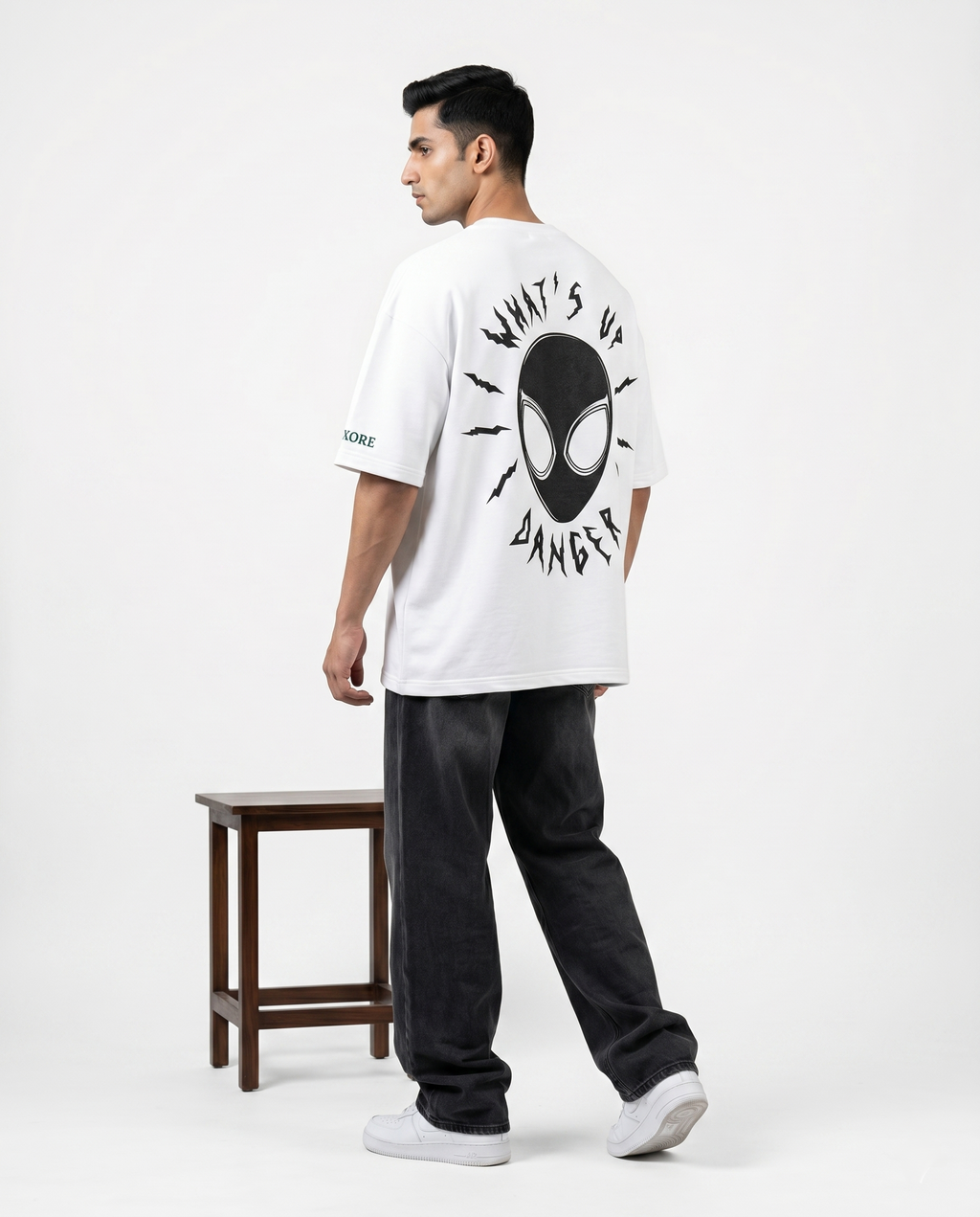 LUXORÉ WHAT'S UP DANGER GRAPHIC PRINTED TEE