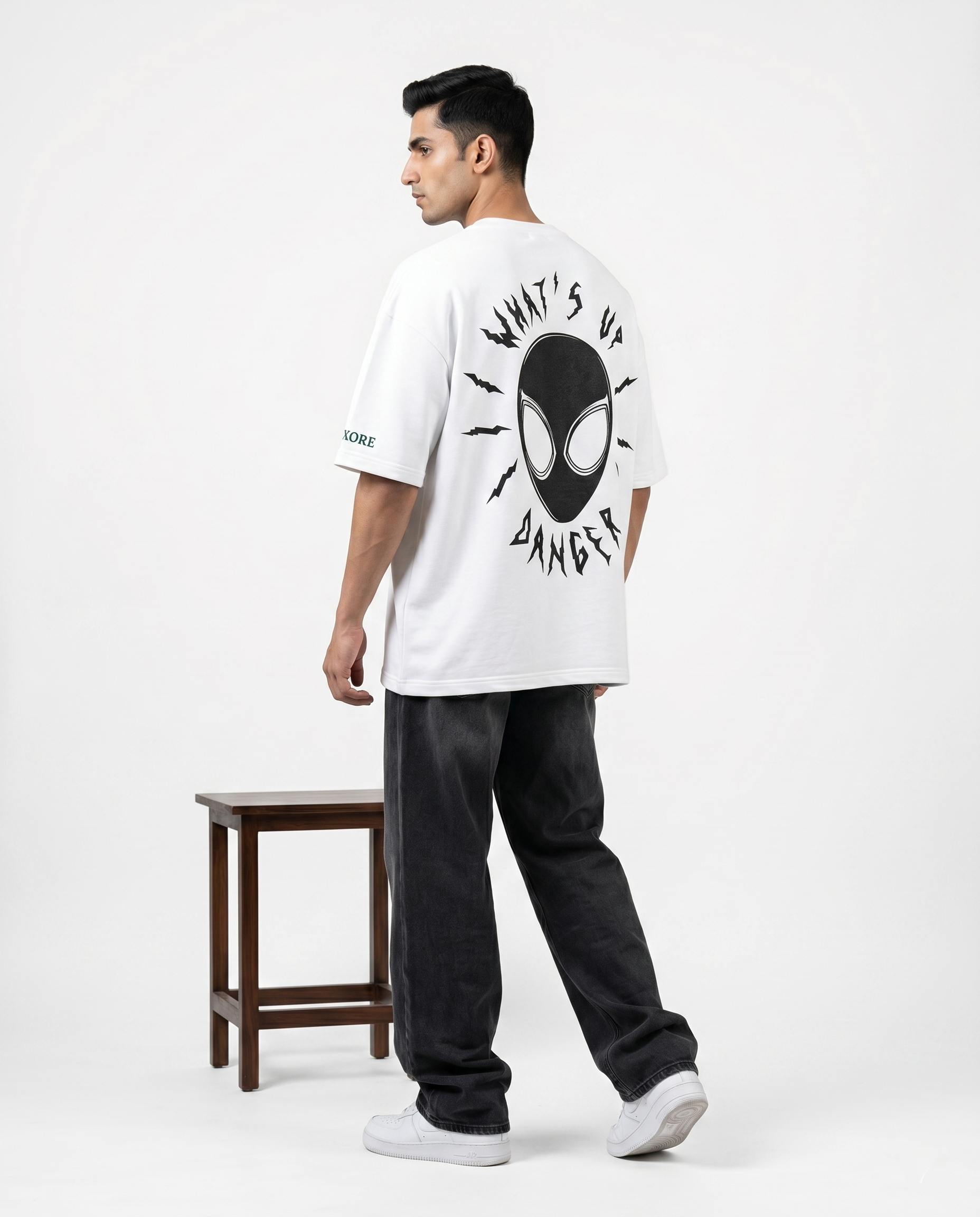 LUXORÉ WHAT'S UP DANGER GRAPHIC PRINTED TEE