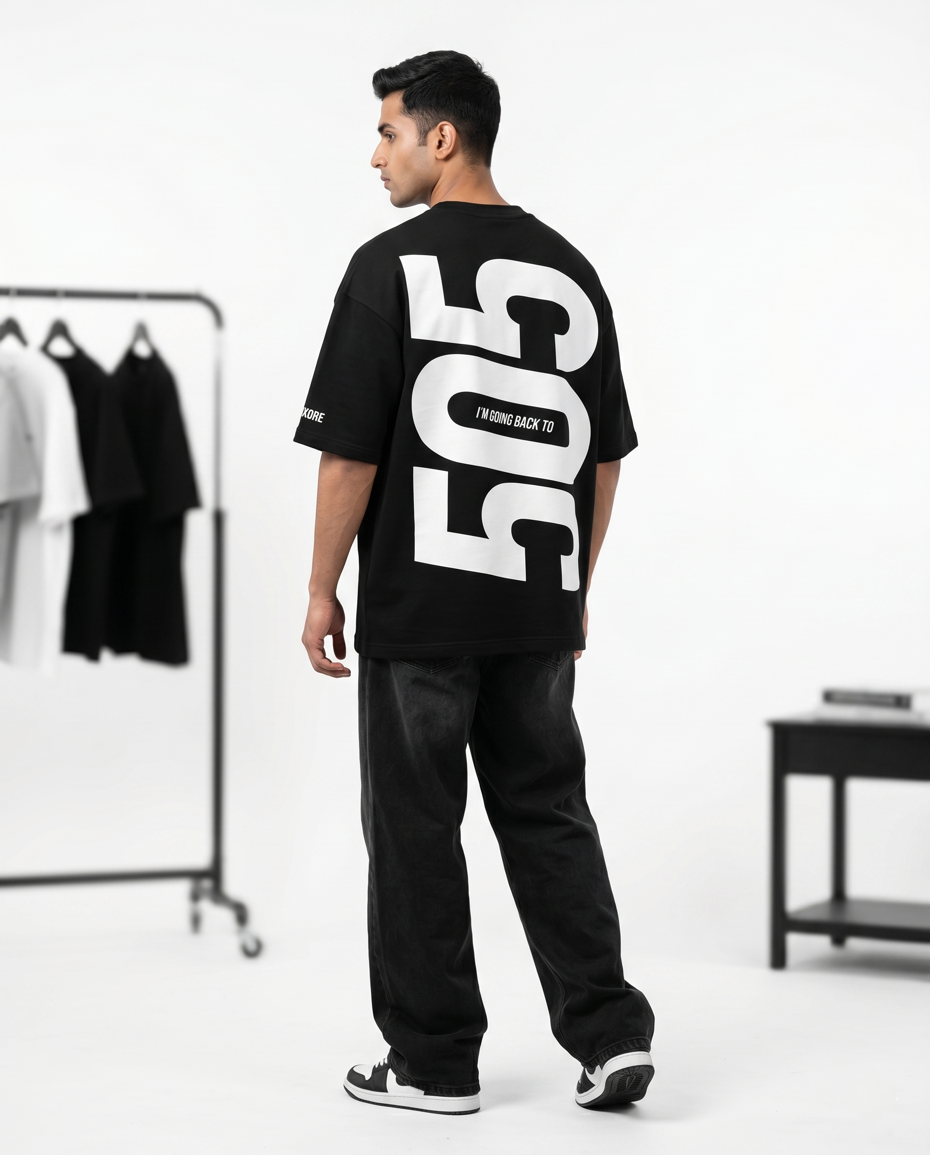 LUXORÉ ARCTIC MONKEY 505 GRAPHIC PRINTED TEE